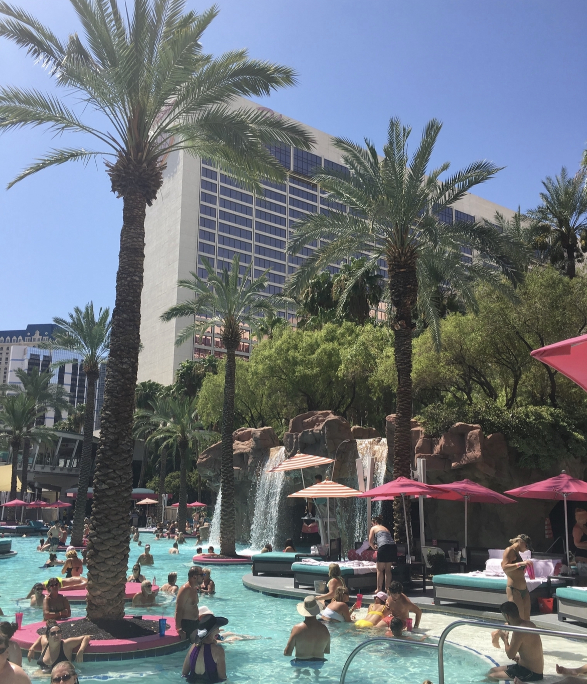 10 Ways to Have Fun in Las Vegas - Wistful Adventures